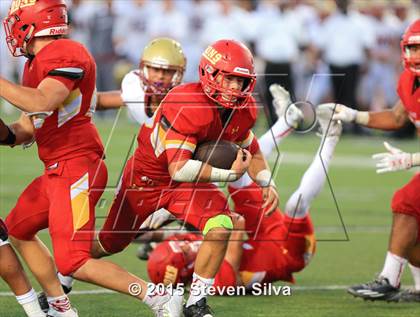 Thumbnail 2 in Cathedral Catholic vs. Oaks Christian (2015 SoCal Honor Bowl) photogallery.