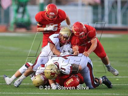 Thumbnail 3 in Cathedral Catholic vs. Oaks Christian (2015 SoCal Honor Bowl) photogallery.