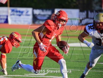 Thumbnail 3 in Cathedral Catholic vs. Oaks Christian (2015 SoCal Honor Bowl) photogallery.