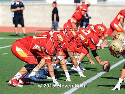 Thumbnail 3 in Cathedral Catholic vs. Oaks Christian (2015 SoCal Honor Bowl) photogallery.