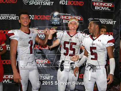 Thumbnail 2 in Cathedral Catholic vs. Oaks Christian (2015 SoCal Honor Bowl) photogallery.