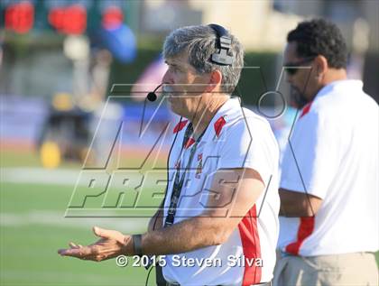 Thumbnail 3 in Cathedral Catholic vs. Oaks Christian (2015 SoCal Honor Bowl) photogallery.