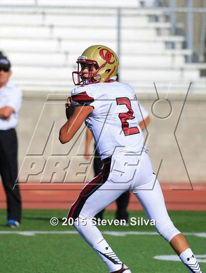 Thumbnail 1 in Cathedral Catholic vs. Oaks Christian (2015 SoCal Honor Bowl) photogallery.