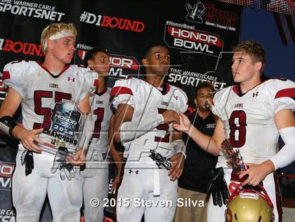 Thumbnail 2 in Cathedral Catholic vs. Oaks Christian (2015 SoCal Honor Bowl) photogallery.