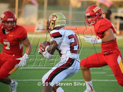 Thumbnail 1 in Cathedral Catholic vs. Oaks Christian (2015 SoCal Honor Bowl) photogallery.