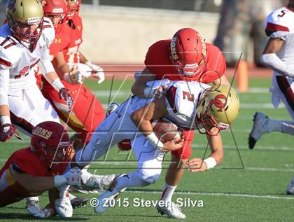 Thumbnail 2 in Cathedral Catholic vs. Oaks Christian (2015 SoCal Honor Bowl) photogallery.
