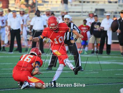 Thumbnail 1 in Cathedral Catholic vs. Oaks Christian (2015 SoCal Honor Bowl) photogallery.