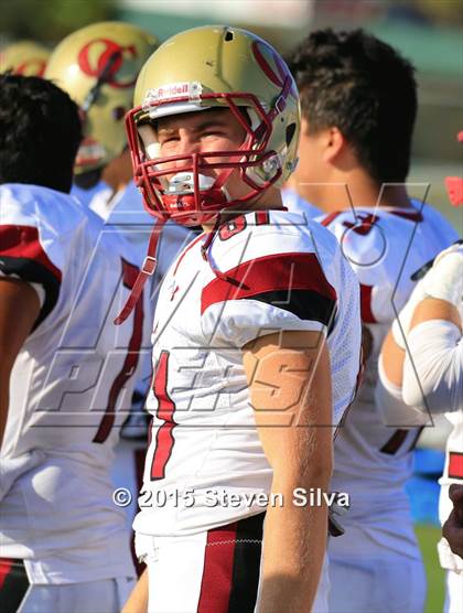 Thumbnail 2 in Cathedral Catholic vs. Oaks Christian (2015 SoCal Honor Bowl) photogallery.