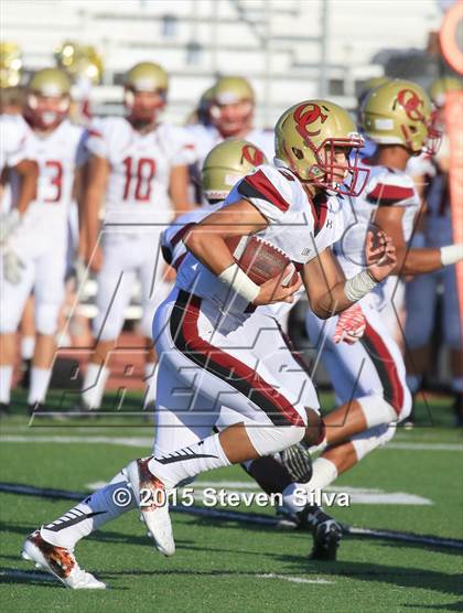 Thumbnail 1 in Cathedral Catholic vs. Oaks Christian (2015 SoCal Honor Bowl) photogallery.