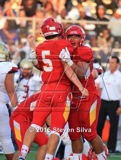 Thumbnail 3 in Cathedral Catholic vs. Oaks Christian (2015 SoCal Honor Bowl) photogallery.