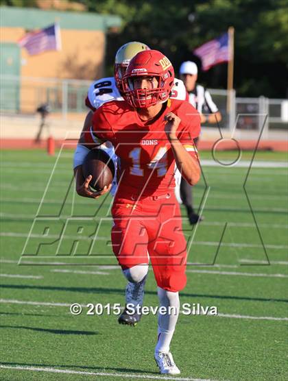 Thumbnail 1 in Cathedral Catholic vs. Oaks Christian (2015 SoCal Honor Bowl) photogallery.