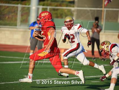 Thumbnail 1 in Cathedral Catholic vs. Oaks Christian (2015 SoCal Honor Bowl) photogallery.