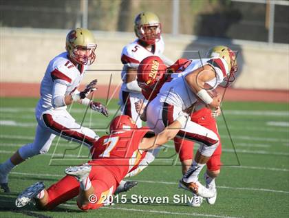 Thumbnail 3 in Cathedral Catholic vs. Oaks Christian (2015 SoCal Honor Bowl) photogallery.