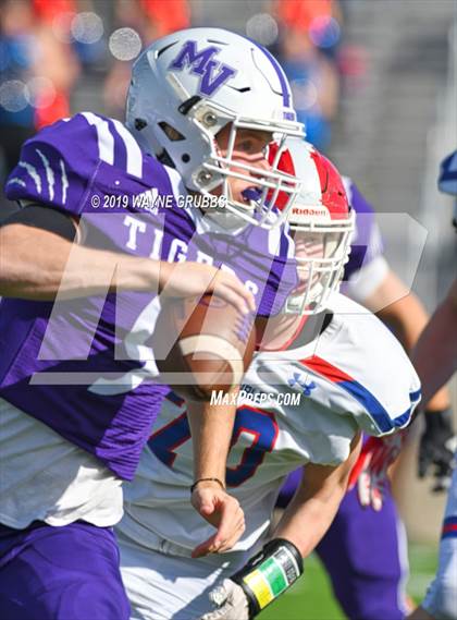 Thumbnail 3 in Sabine @ Mt. Vernon (UIL 3A Bi-District Playoff) photogallery.