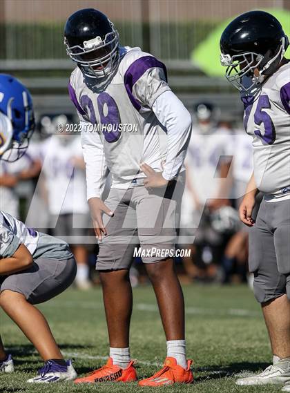 Thumbnail 1 in Bishop Amat vs Rancho Cucamonga (Scrimmage) photogallery.