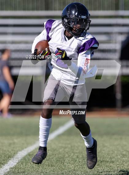 Thumbnail 2 in Bishop Amat vs Rancho Cucamonga (Scrimmage) photogallery.