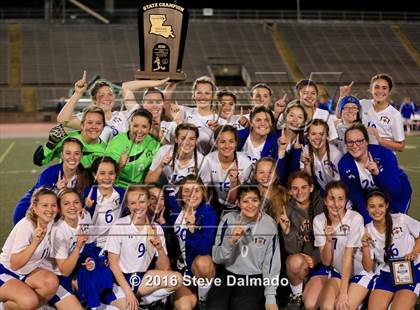 Thumbnail 2 in Academy of the Sacred Heart vs. Vandebilt Catholic (LHSAA D3 Final) photogallery.