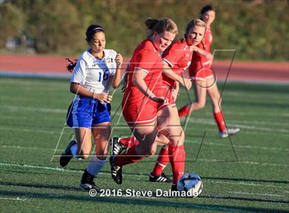 Thumbnail 3 in Academy of the Sacred Heart vs. Vandebilt Catholic (LHSAA D3 Final) photogallery.