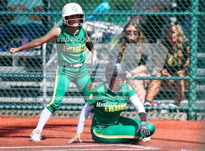 Thumbnail 1 in Timberline @ Evergreen (WIAA 3A District Playoffs) photogallery.