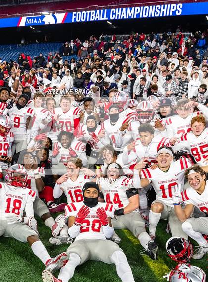 Thumbnail 3 in Catholic Memorial vs King Philip Regional (MIAA Division 2 State Final) photogallery.