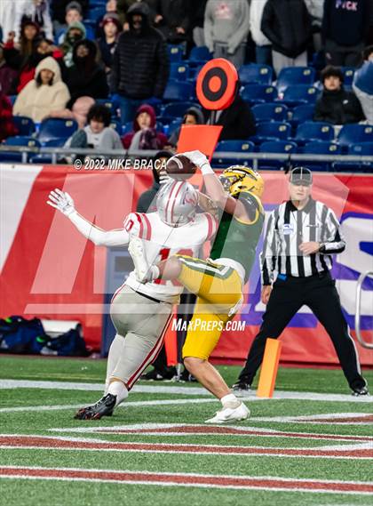 Thumbnail 1 in Catholic Memorial vs King Philip Regional (MIAA Division 2 State Final) photogallery.
