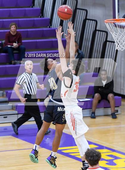 Thumbnail 1 in Desert Vista vs. Seton Catholic (Fear the Hop Tournament) photogallery.