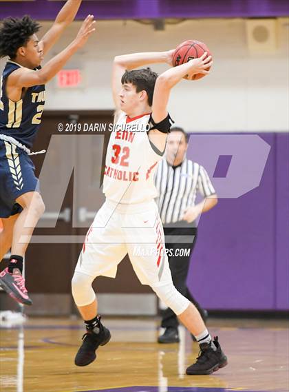 Thumbnail 3 in Desert Vista vs. Seton Catholic (Fear the Hop Tournament) photogallery.