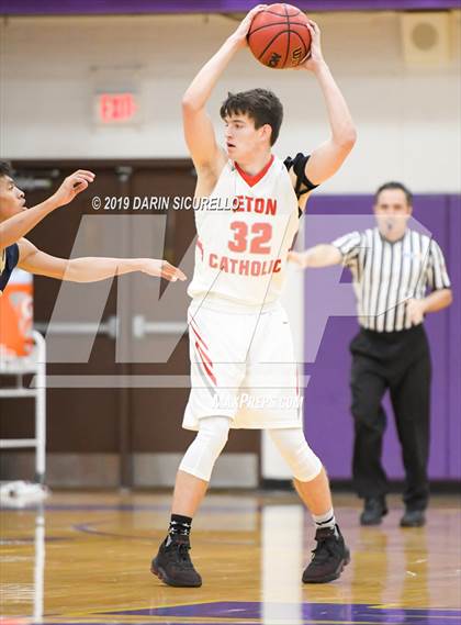Thumbnail 2 in Desert Vista vs. Seton Catholic (Fear the Hop Tournament) photogallery.