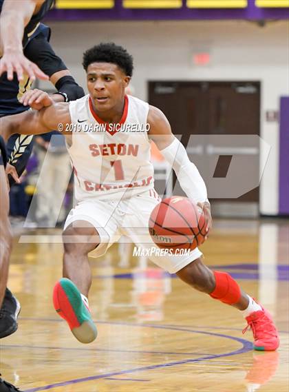 Thumbnail 3 in Desert Vista vs. Seton Catholic (Fear the Hop Tournament) photogallery.