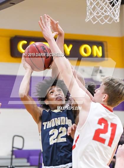 Thumbnail 2 in Desert Vista vs. Seton Catholic (Fear the Hop Tournament) photogallery.