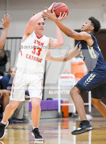 Thumbnail 2 in Desert Vista vs. Seton Catholic (Fear the Hop Tournament) photogallery.