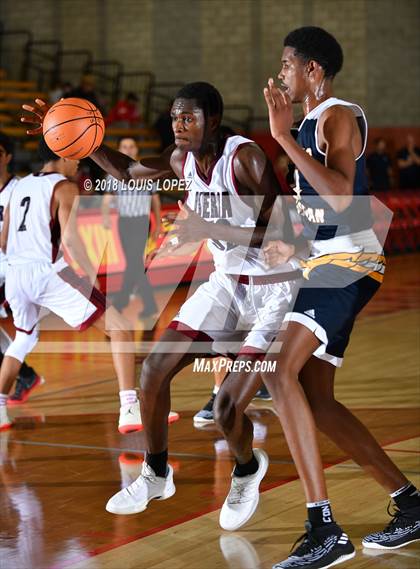 Thumbnail 3 in Rancho Christian vs. JSerra Catholic (Nike Extravaganza) photogallery.