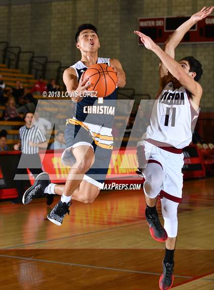 Thumbnail 1 in Rancho Christian vs. JSerra Catholic (Nike Extravaganza) photogallery.