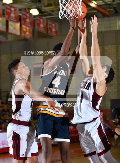 Thumbnail 3 in Rancho Christian vs. JSerra Catholic (Nike Extravaganza) photogallery.
