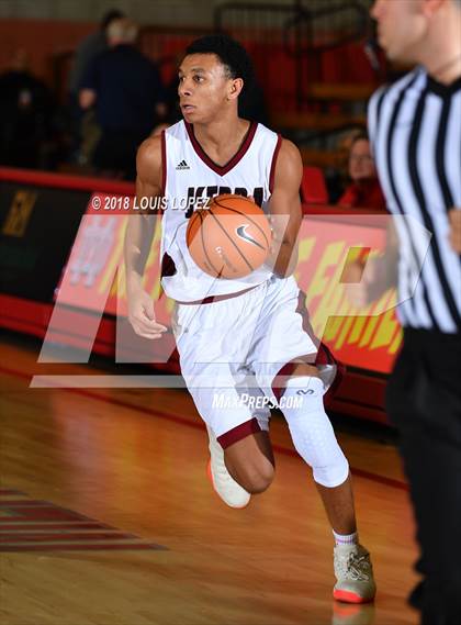 Thumbnail 3 in Rancho Christian vs. JSerra Catholic (Nike Extravaganza) photogallery.