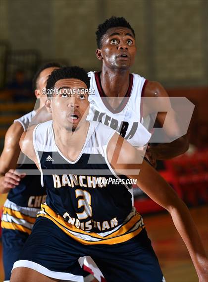 Thumbnail 2 in Rancho Christian vs. JSerra Catholic (Nike Extravaganza) photogallery.