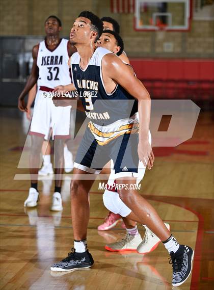 Thumbnail 1 in Rancho Christian vs. JSerra Catholic (Nike Extravaganza) photogallery.