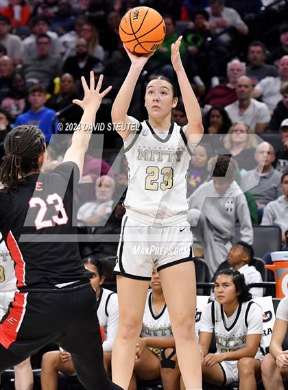 Thumbnail 1 in Etiwanda vs. Archbishop Mitty (CIF State Open Div. Final) photogallery.