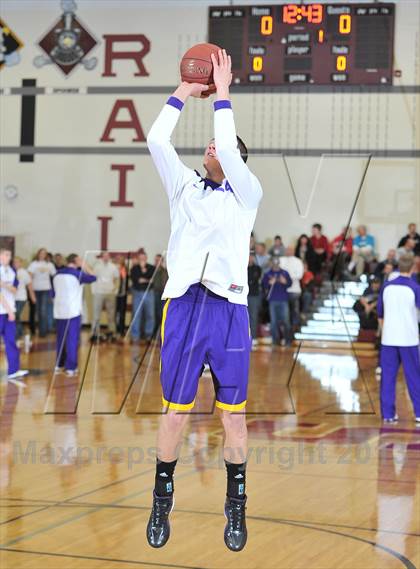 Thumbnail 3 in Clayton vs Drummond (WIAA D5 Sectional Final) photogallery.