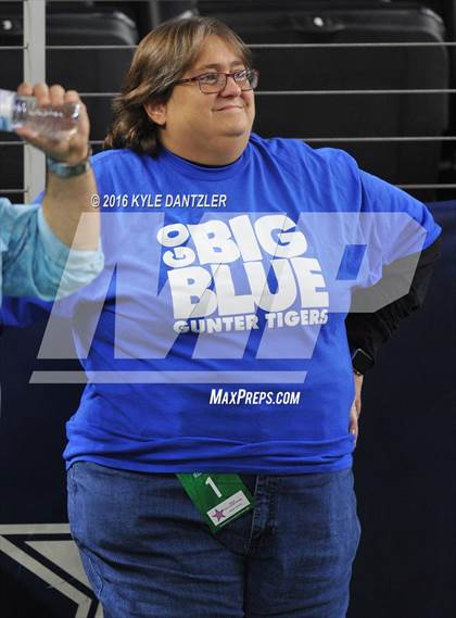 Thumbnail 1 in Gunter vs. Boling (UIL 3A Division 2 Final)  photogallery.