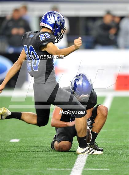 Thumbnail 1 in Gunter vs. Boling (UIL 3A Division 2 Final)  photogallery.