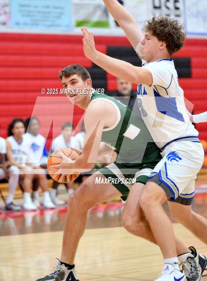 Thumbnail 3 in Deltona vs Flagler Palm Coast (Barracuda New Years Shootout) photogallery.