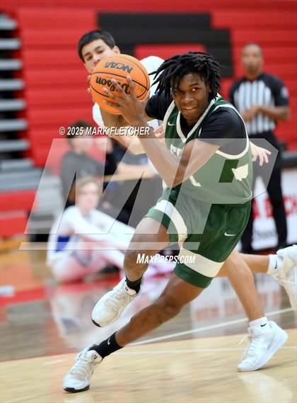 Thumbnail 1 in Deltona vs Flagler Palm Coast (Barracuda New Years Shootout) photogallery.