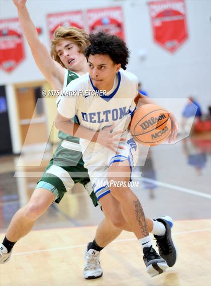 Thumbnail 1 in Deltona vs Flagler Palm Coast (Barracuda New Years Shootout) photogallery.