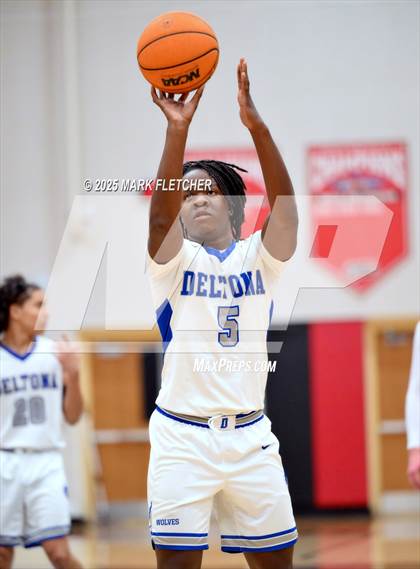 Thumbnail 3 in Deltona vs Flagler Palm Coast (Barracuda New Years Shootout) photogallery.