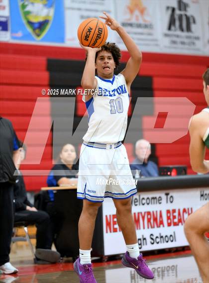 Thumbnail 2 in Deltona vs Flagler Palm Coast (Barracuda New Years Shootout) photogallery.