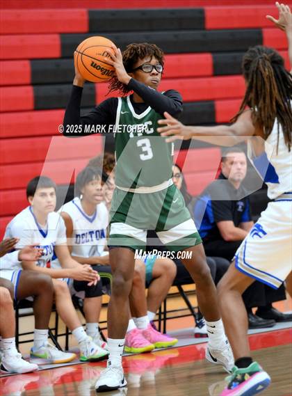 Thumbnail 2 in Deltona vs Flagler Palm Coast (Barracuda New Years Shootout) photogallery.