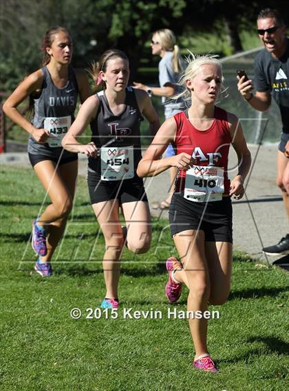 Thumbnail 2 in Murray Cross Invitational photogallery.