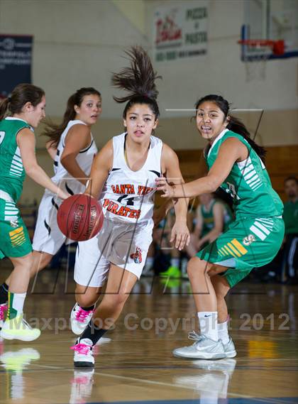 Thumbnail 2 in Santa Ynez vs St. Joseph (Gold Coast Tournament) photogallery.