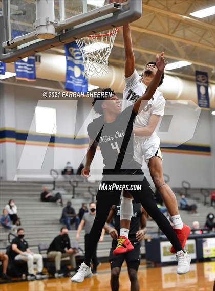 Thumbnail 2 in Klein Oak @ Klein Collins photogallery.